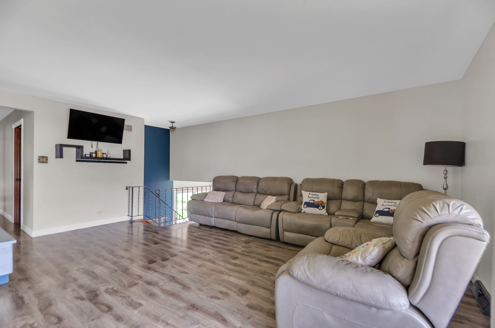 2039 East Maple Street Crete, IL 60417 - Photo 5 of 28 Gallery Image 5