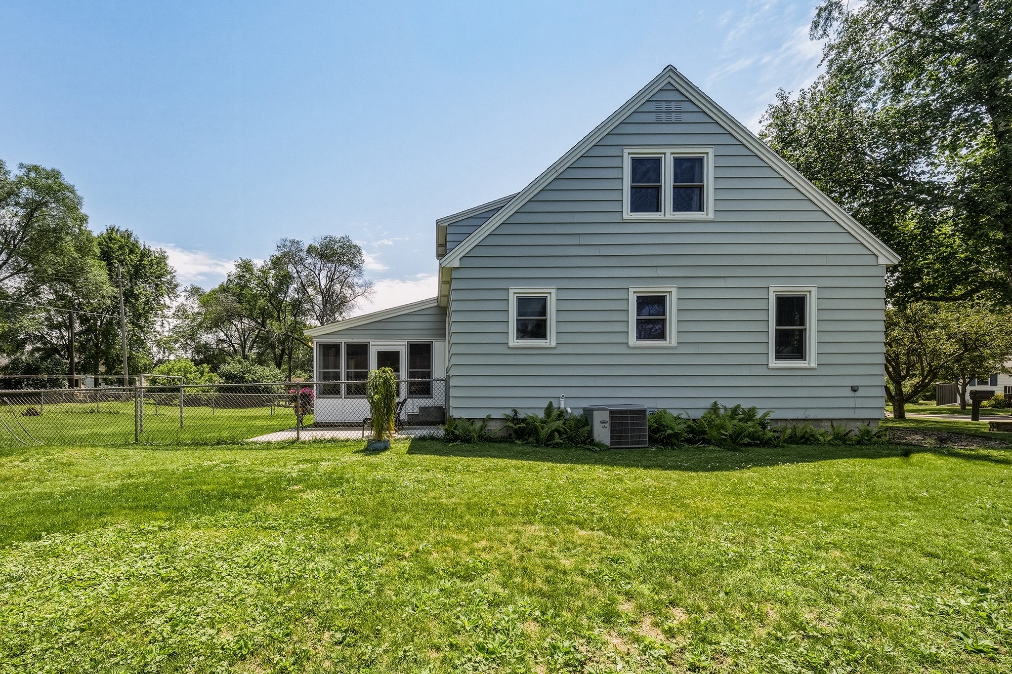 637 Harding Street Chippewa Falls, WI 54729 - Photo 6 of 39