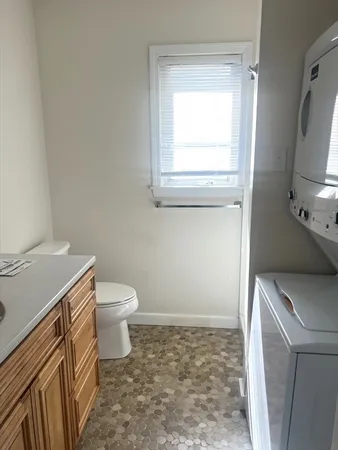 $3,200 | 147 Lake Avenue, Unit 147, Worcester, MA 01604
