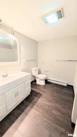 $279,900 | 103 Hollands Grove Lane, Washington, IL 61571