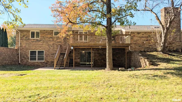 $279,900 | 103 Hollands Grove Lane, Washington, IL 61571