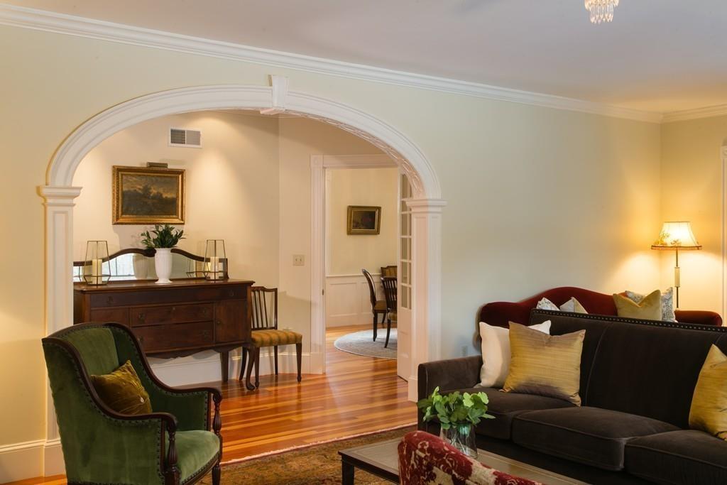 106 Koning Farm Road Carlisle, MA 01741 - Photo 8 of 39 a living room with furniture