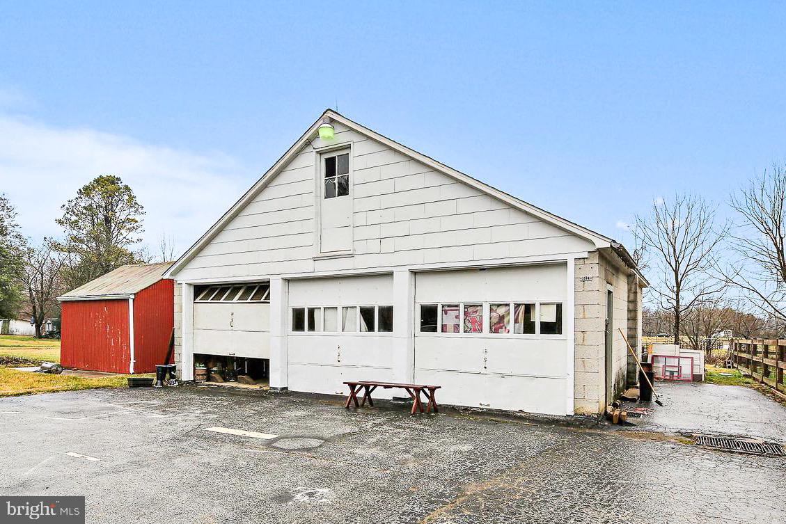 15227 Old Hanover Road Upperco, MD 21155 - Photo 17 of 22 Garage