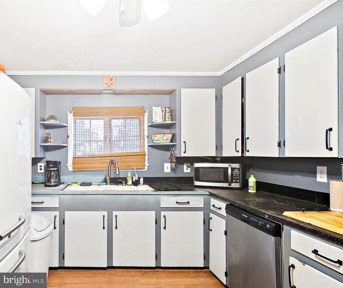 15227 Old Hanover Road Upperco, MD 21155 - Photo 6 of 22 Kitchen