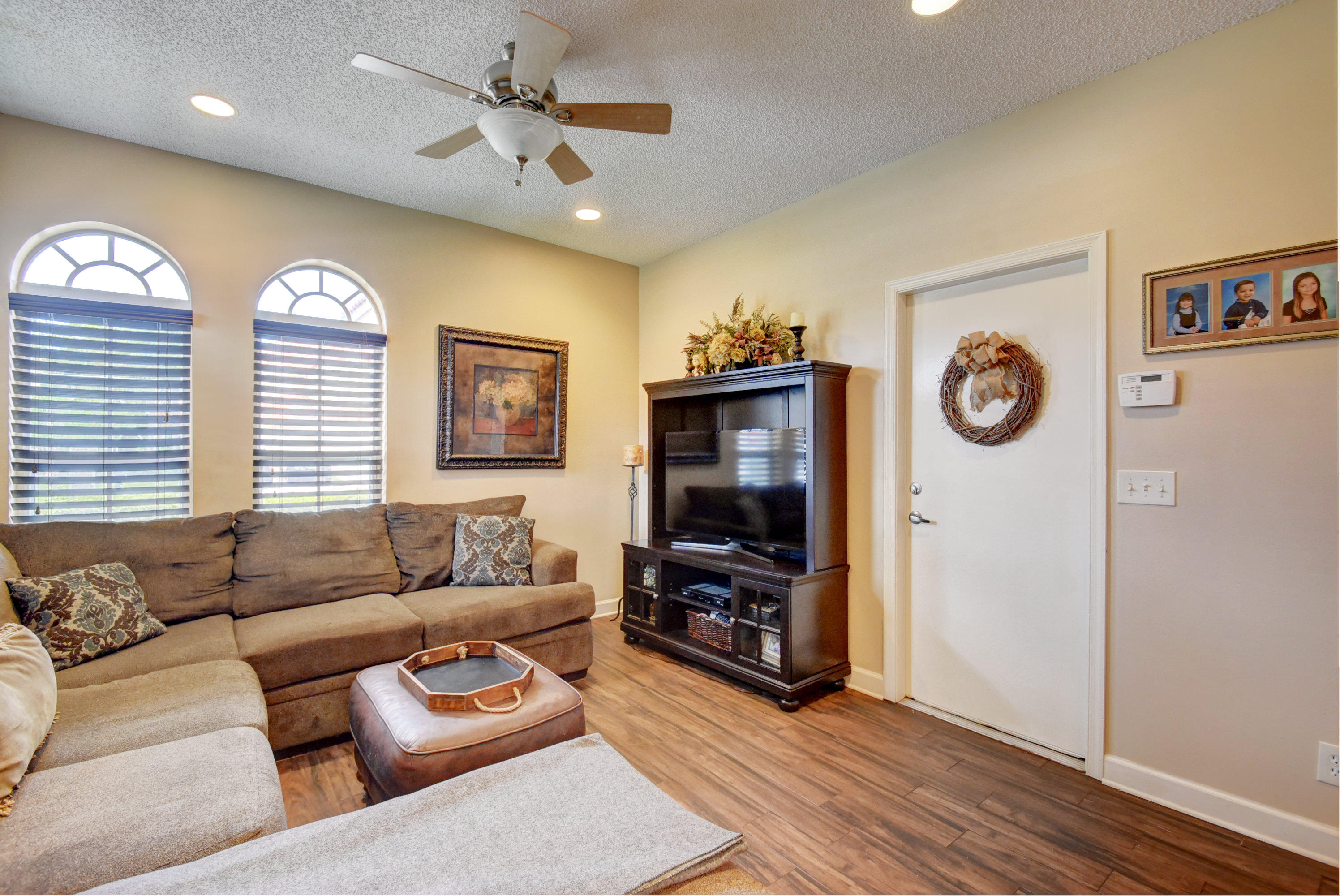 21097 Vía Eden Boca Raton, FL 33433 - Photo 11 of 29 den