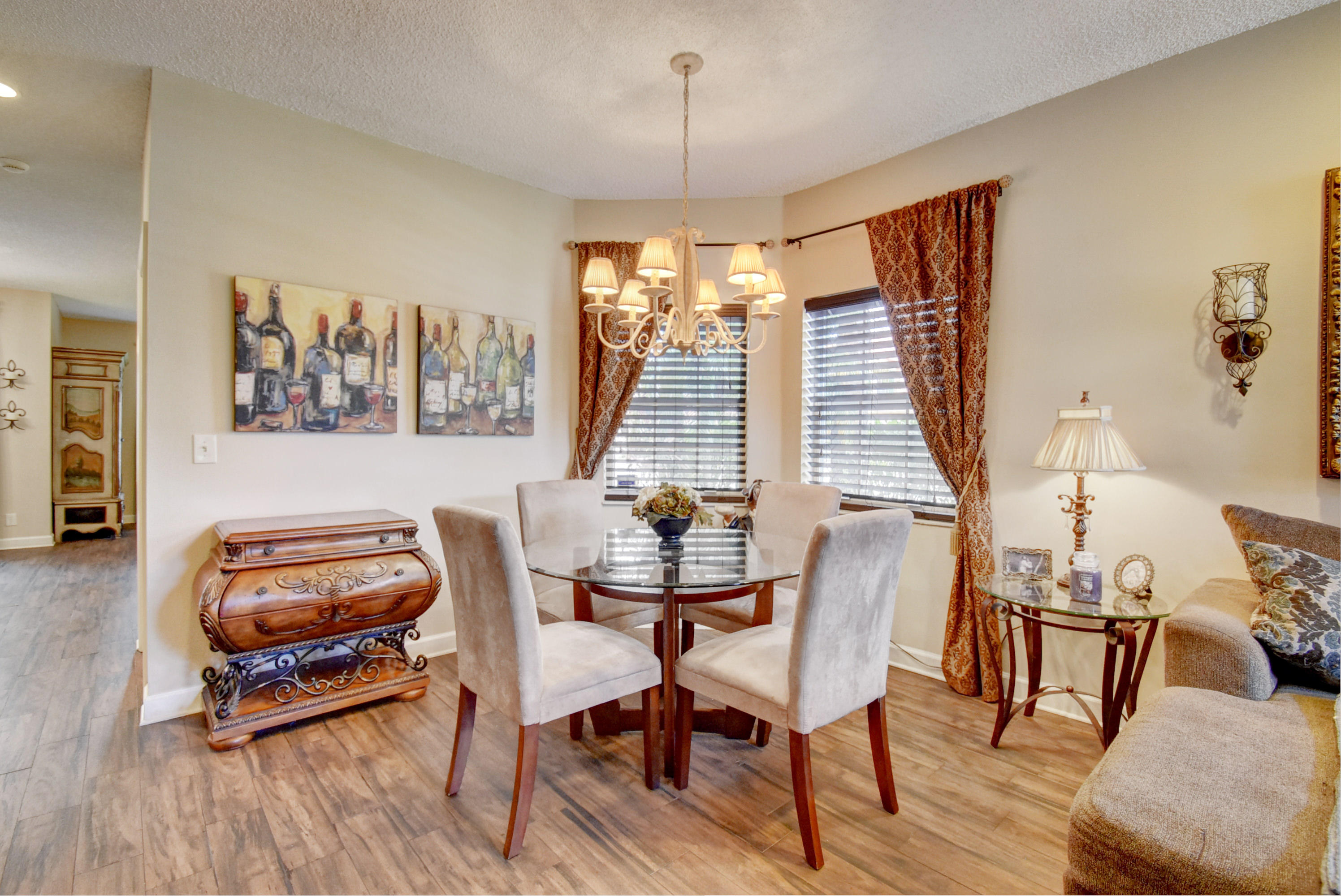 21097 Vía Eden Boca Raton, FL 33433 - Photo 12 of 29 breakfast area