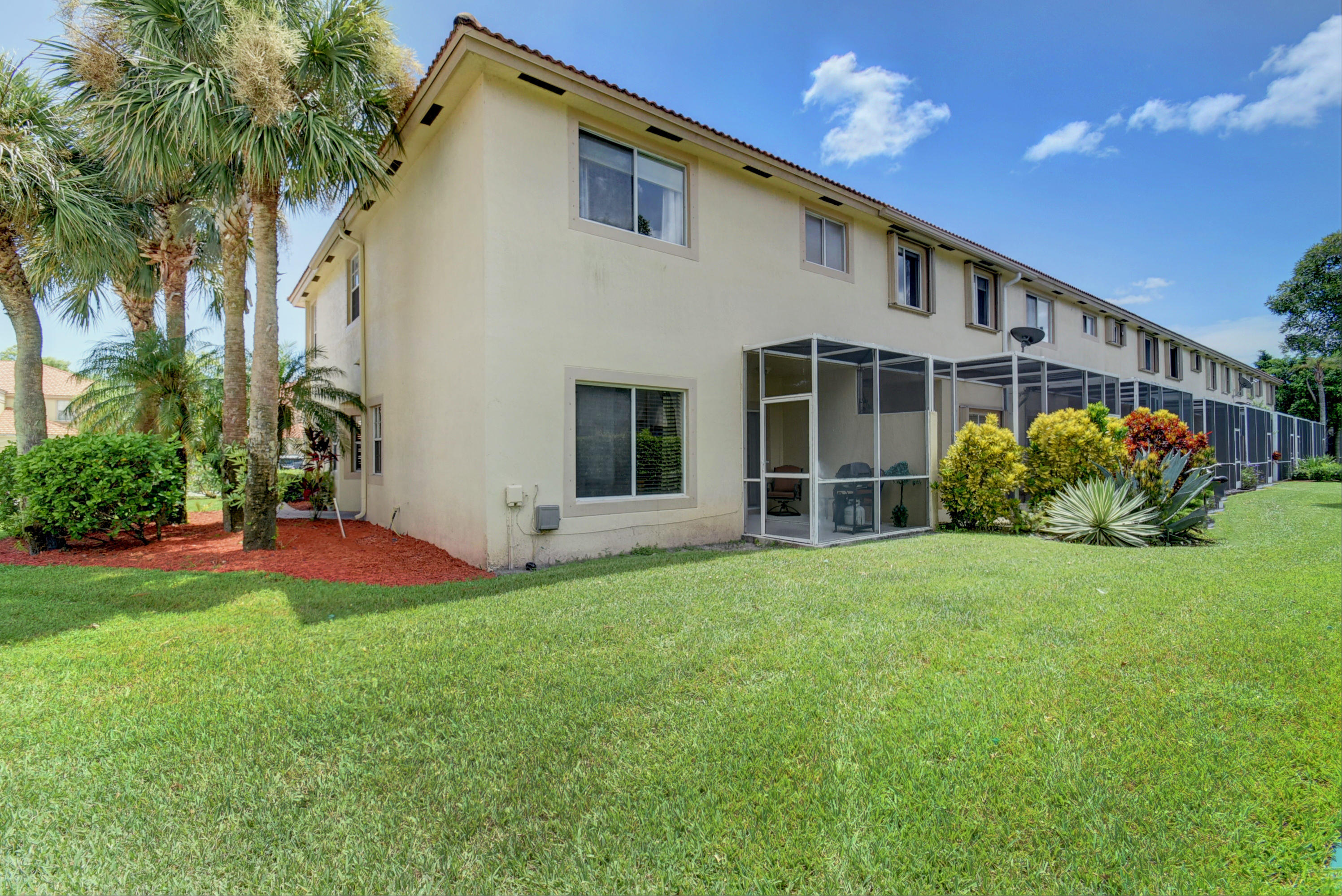 21097 Vía Eden Boca Raton, FL 33433 - Photo 28 of 29 exterior view