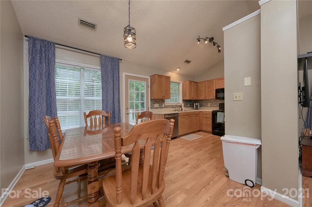 228 Bubbling Well Road Denver, NC 28037 - Photo 10 of 30 Gallery Image 10
