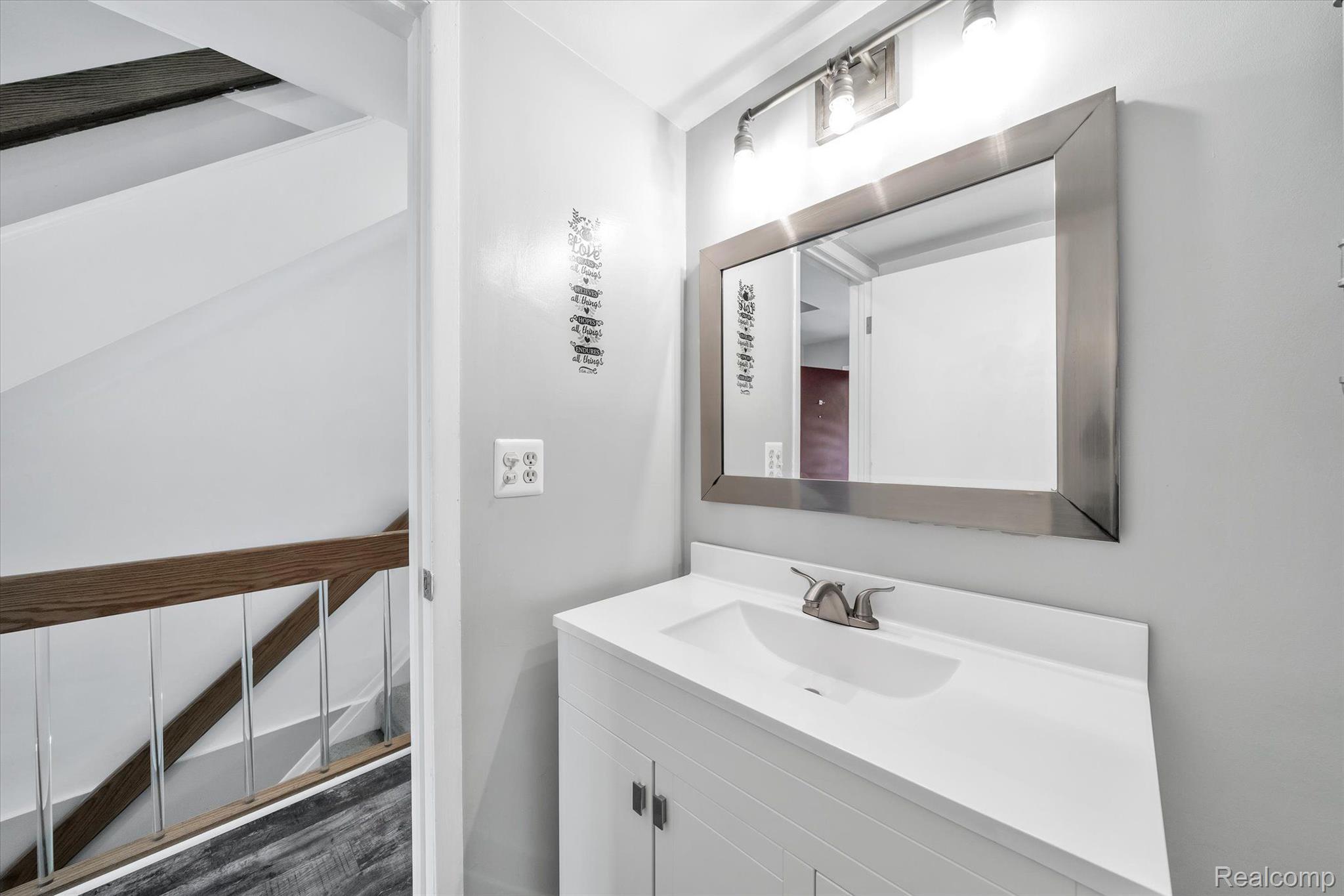639 Oakbrook West Rochester, MI 48307 - Photo 35 of 51 Gallery Image 35