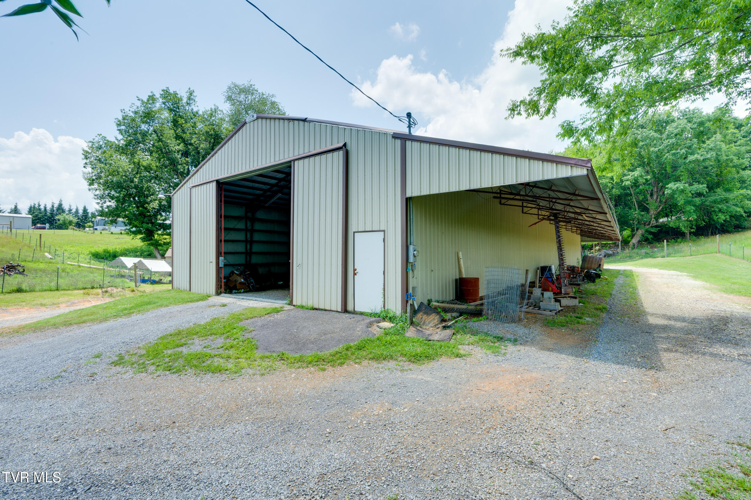 208 Buffalo Road Bluff City, TN 37618 - Photo 62 of 90 065