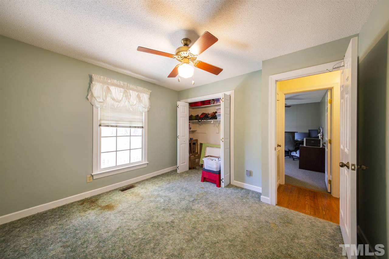 5804 Hampton Ridge Road Raleigh, NC 27603 - Photo 17 of 30