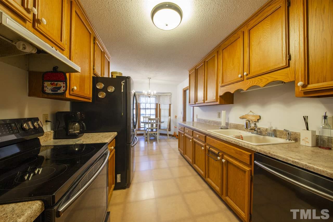 5804 Hampton Ridge Road Raleigh, NC 27603 - Photo 6 of 30