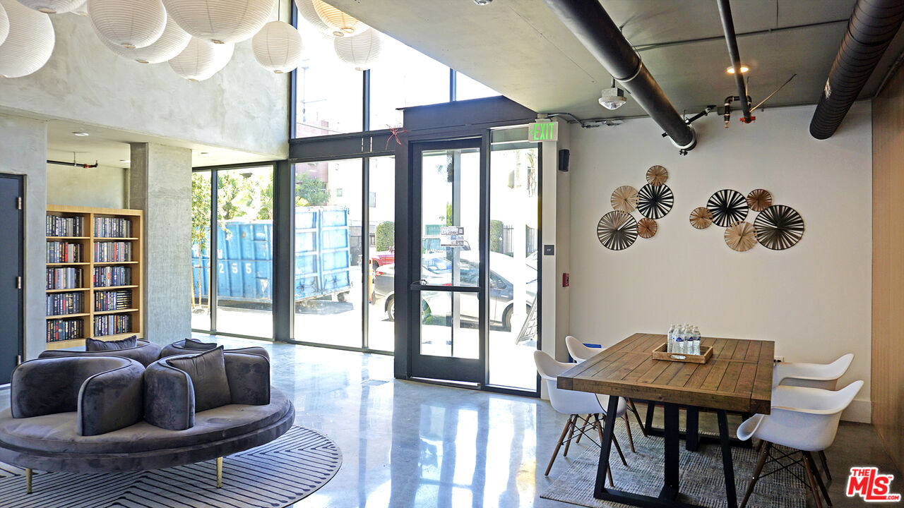 3800 Mentone Avenue, Unit 304 Culver City, CA 90232 - Photo 11 of 14