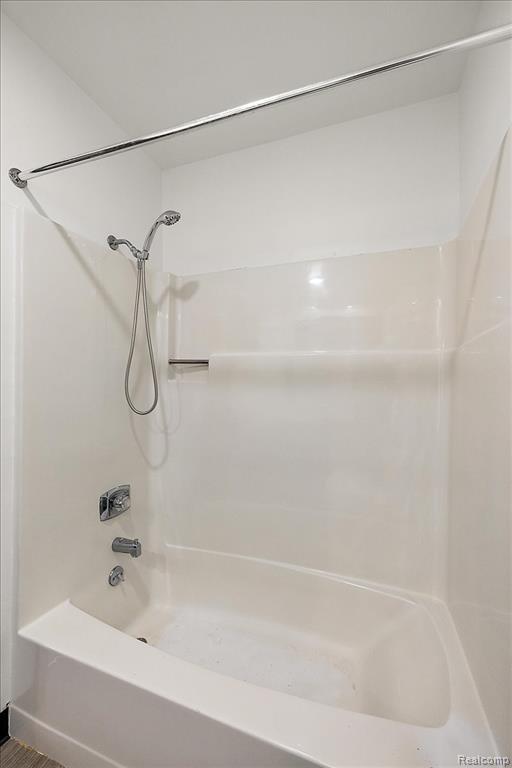 384 West Drahner Road, Unit C13 Oxford, MI 48371 - Photo 33 of 38