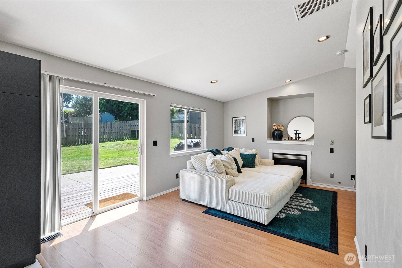 26216 Ansell Road Northwest Poulsbo, WA 98370 - Photo 13 of 27 Gallery Image 13