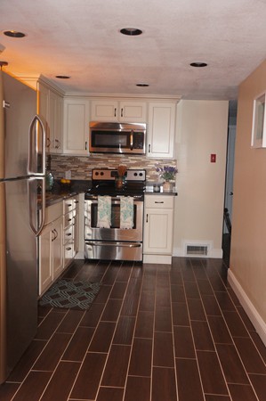 13 Onondaga Street Springfield, MA 01128 - Photo 3 of 14 Gallery Image 3