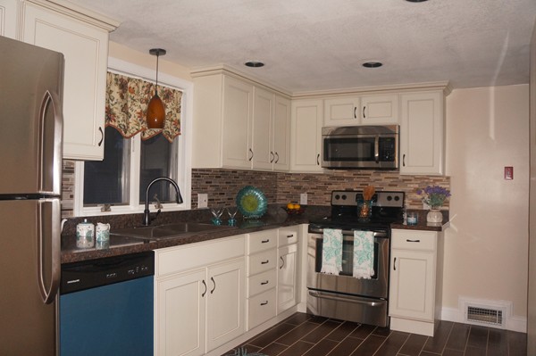 13 Onondaga Street Springfield, MA 01128 - Photo 4 of 14 Gallery Image 4