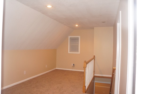 13 Onondaga Street Springfield, MA 01128 - Photo 8 of 14 Gallery Image 8