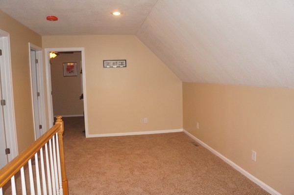 13 Onondaga Street Springfield, MA 01128 - Photo 9 of 14 Gallery Image 9