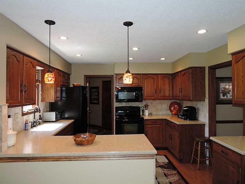 12618 Walrond Road Fishers, IN 46037 - Photo 4 of 23 Gallery Image 4