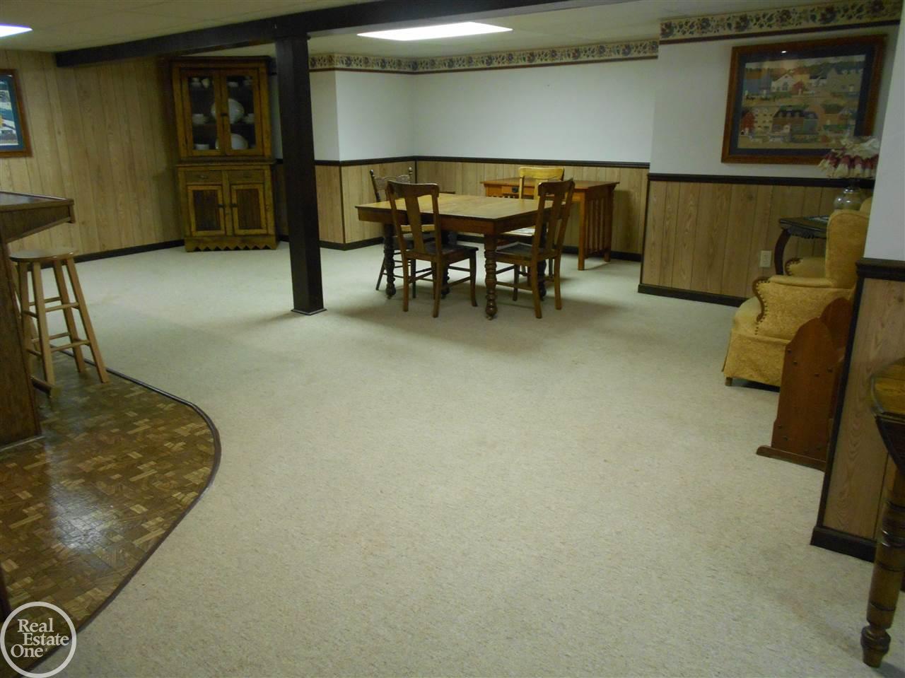 736 Stanford Circle Rochester Hills, MI 48309 - Photo 35 of 41