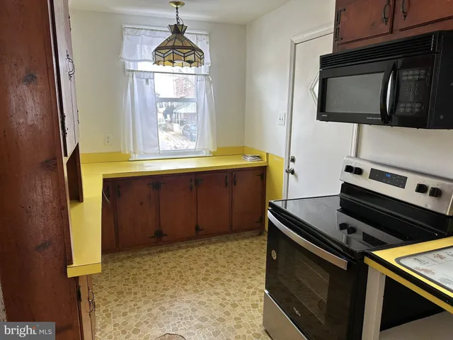 $1,950 | 1215 Englewood Street, Philadelphia, PA 19111