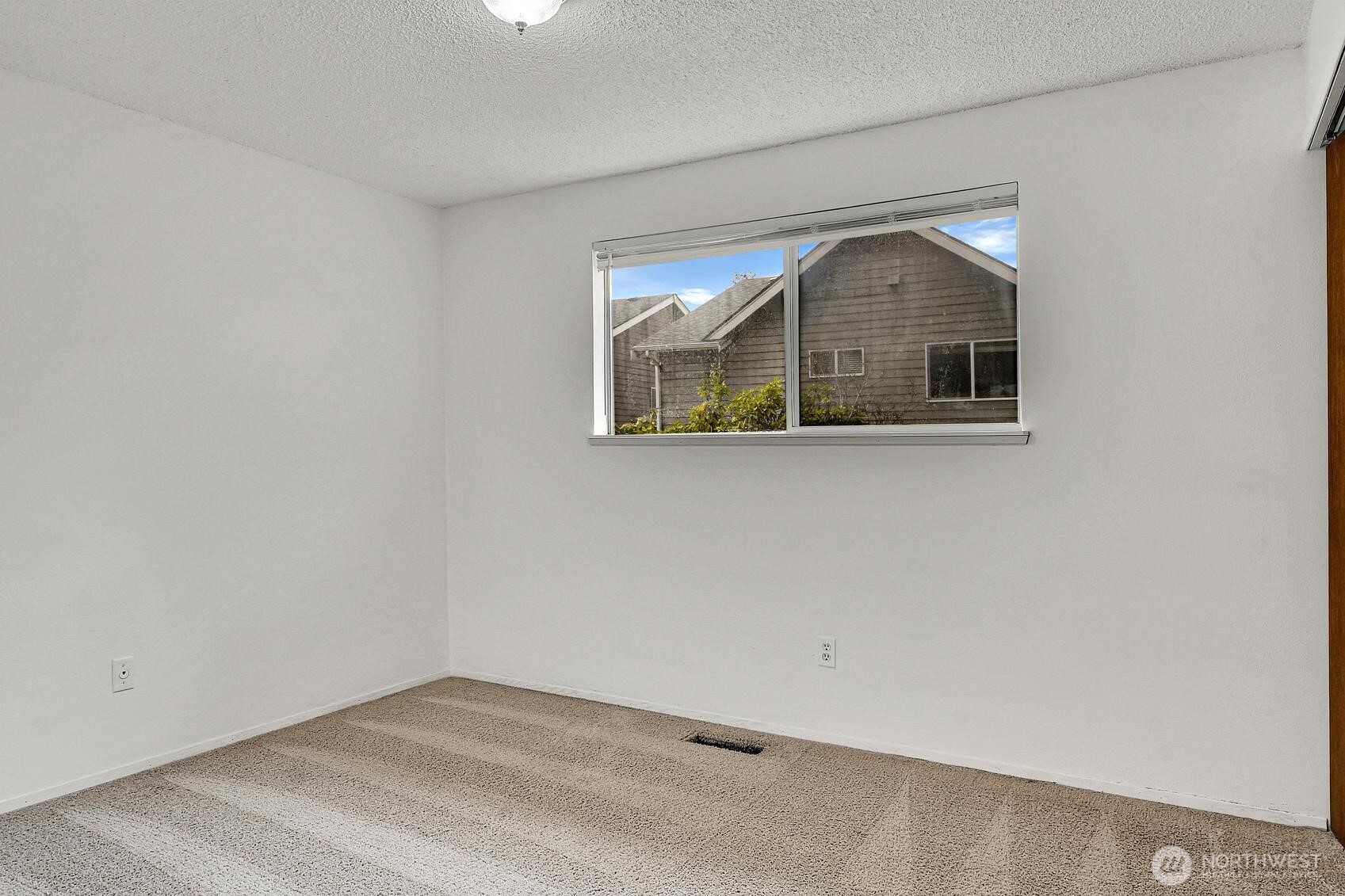 19414 1st Avenue Southeast Bothell, WA 98012 - Photo 16 of 27 an empty room with front door