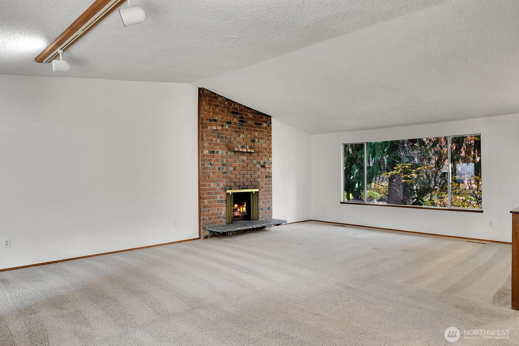 19414 1st Avenue Southeast Bothell, WA 98012 - Photo 26 of 27 an empty room with windows