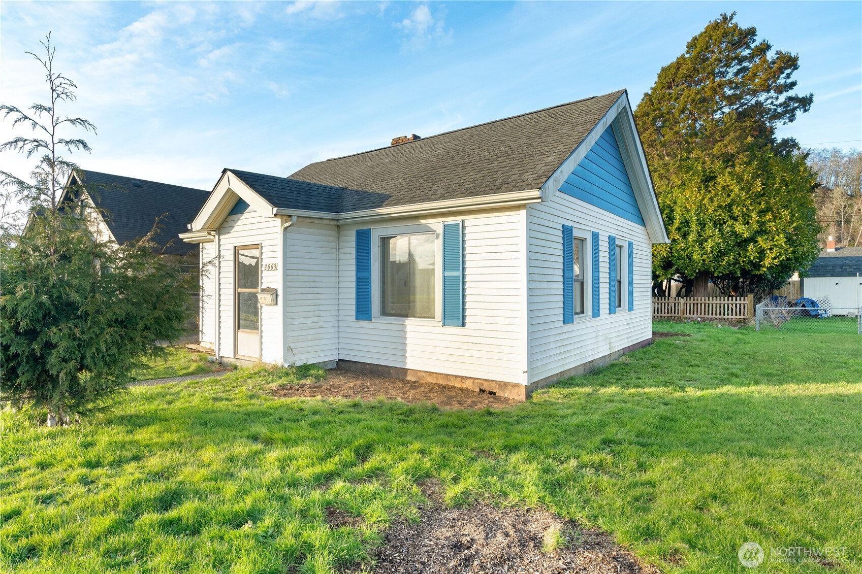 3003 Sumner Avenue Hoquiam, WA 98550 - Photo 2 of 26 a view of house with backyard