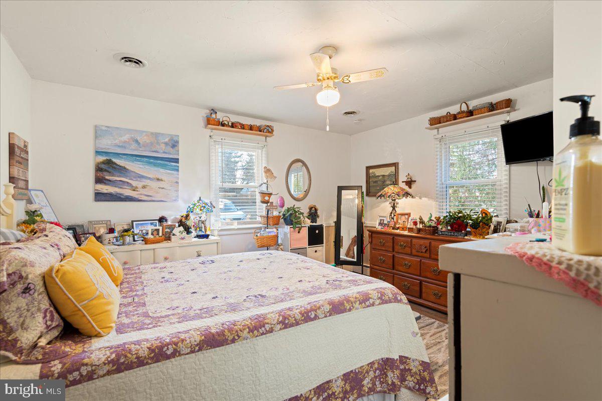 4537 Harpers Ferry Road Sharpsburg, MD 21782 - Photo 12 of 29