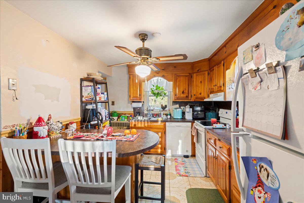4537 Harpers Ferry Road Sharpsburg, MD 21782 - Photo 6 of 29