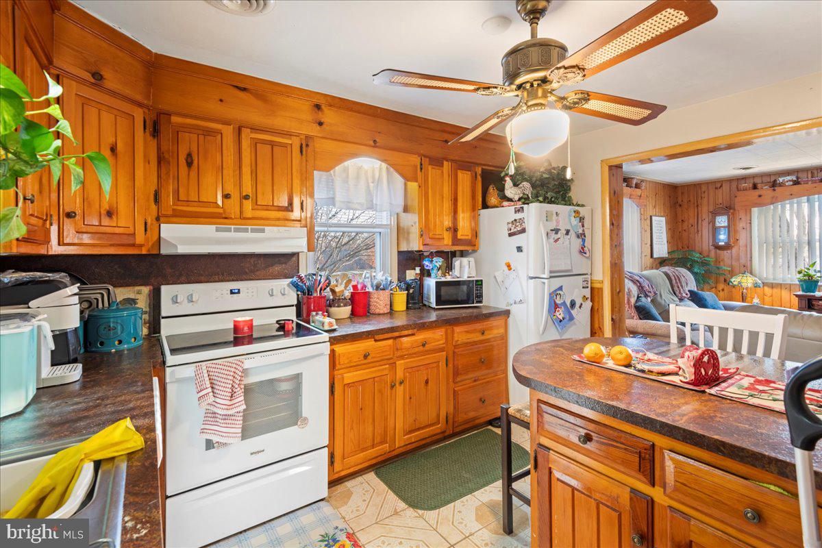 4537 Harpers Ferry Road Sharpsburg, MD 21782 - Photo 8 of 29