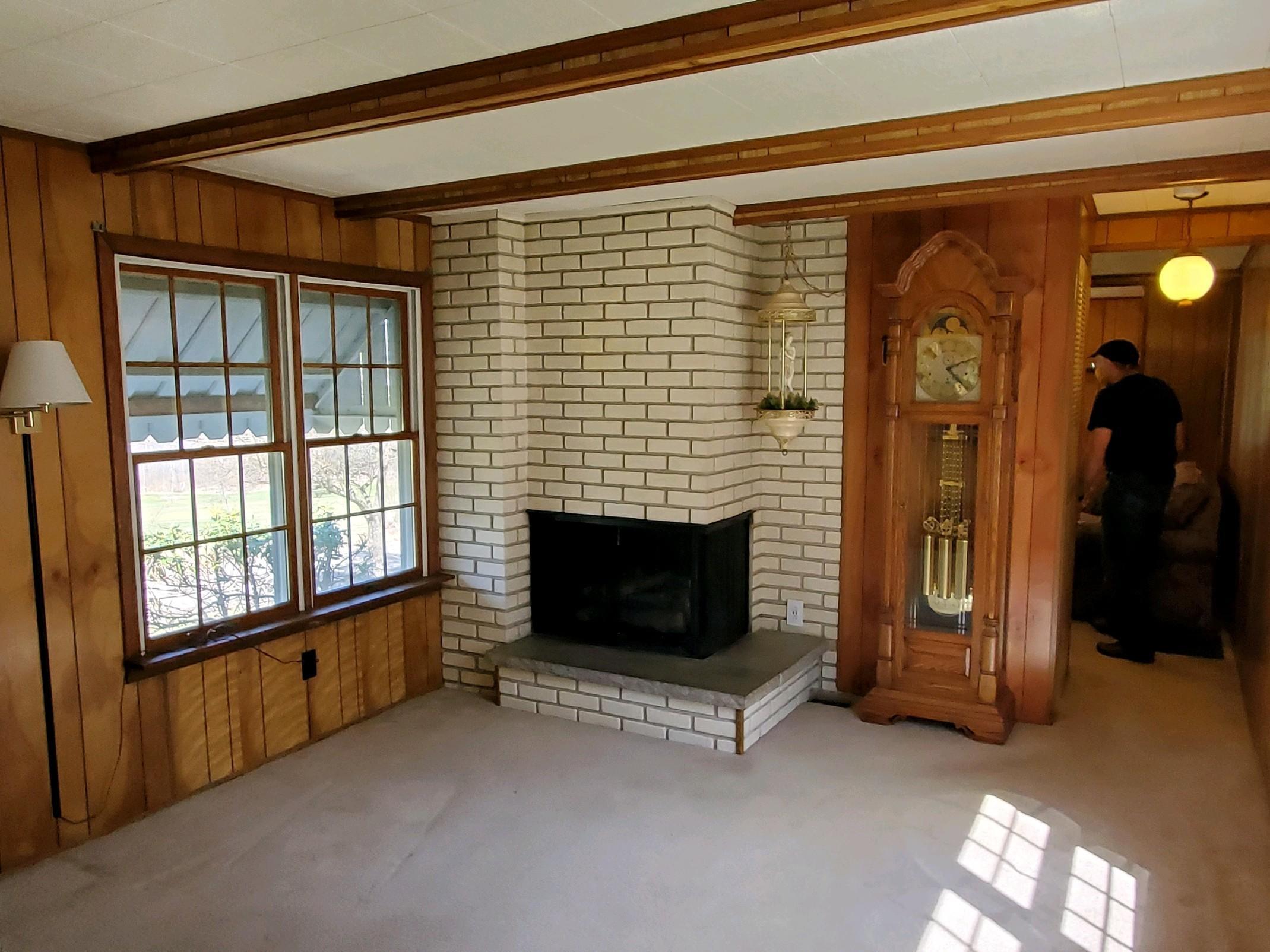 110 Holly Road Factoryville, PA 18419 - Photo 4 of 10 Living Room