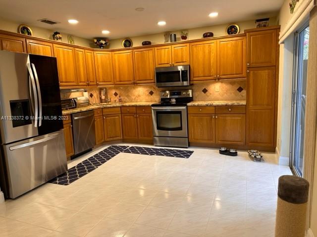 11261 Reveille Road Cooper City, FL 33026 - Photo 5 of 20 Gallery Image 5
