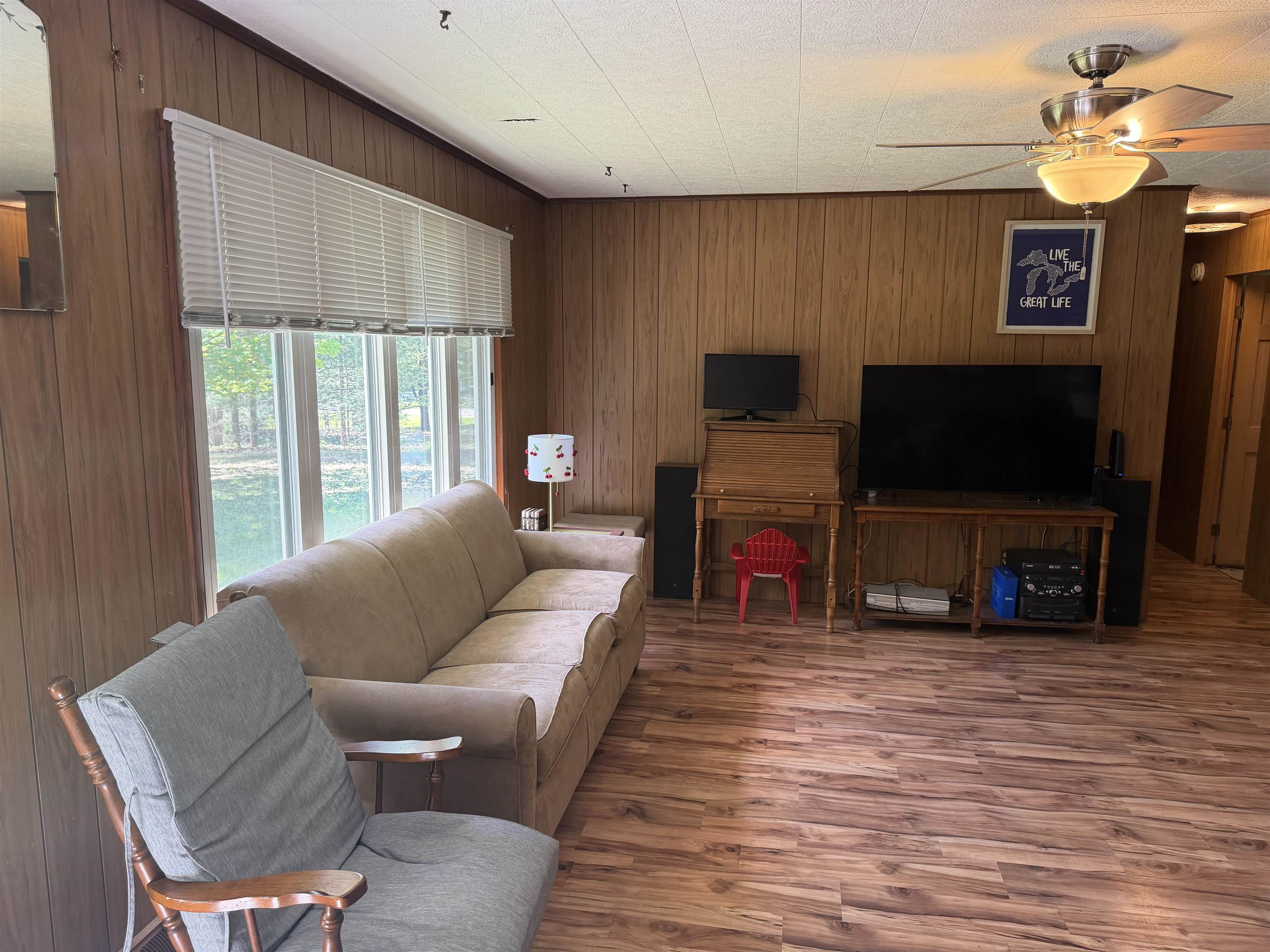 6296 North Reynolds Road Lake Ann, MI 49650 - Photo 8 of 32