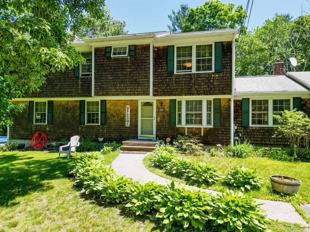 121 Plain Street Rehoboth, MA 02769 - Photo 2 of 39