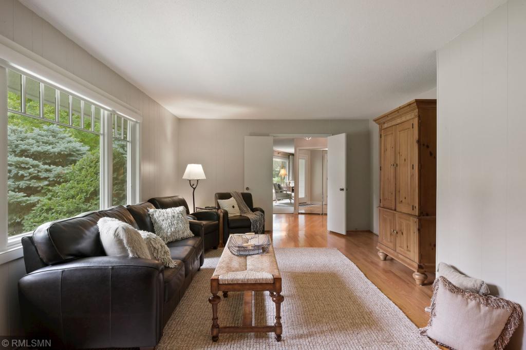 6505 Ridgeview Circle Edina, MN 55439 - Photo 13 of 26 Gallery Image 13