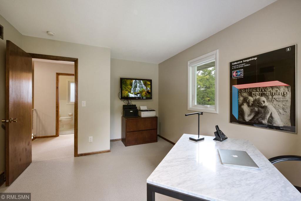 6505 Ridgeview Circle Edina, MN 55439 - Photo 17 of 26 Gallery Image 17