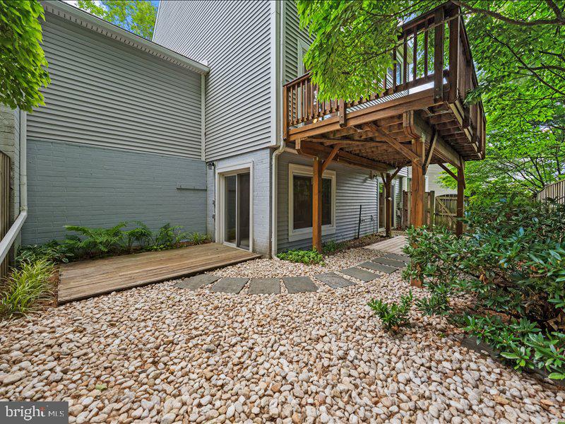 1428 Yellowwood Court Reston, VA 20190 - Photo 29 of 30 Rear Yard