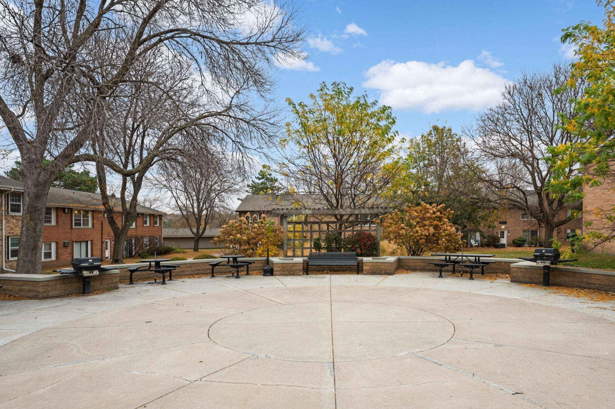 811 Smetana Road, Unit 8 Hopkins, MN 55343 - Photo 16 of 18