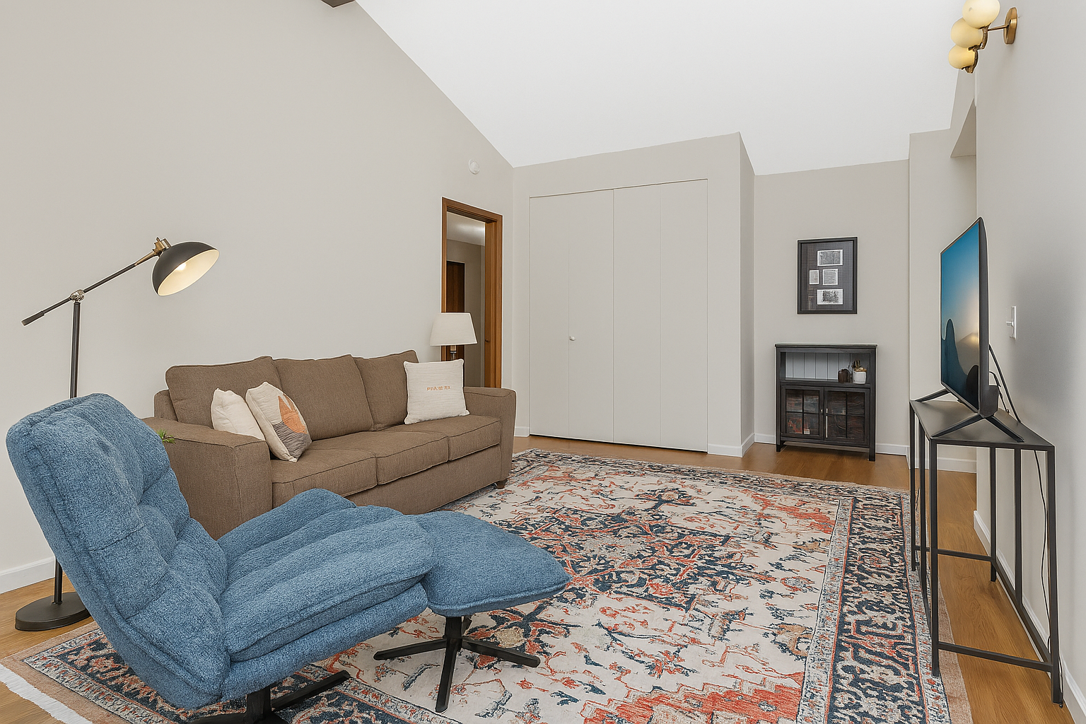 811 Smetana Road, Unit 8 Hopkins, MN 55343 - Photo 10 of 23