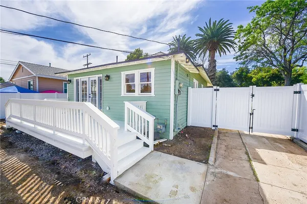 $3,200 | 1107 West Grand Boulevard, Corona, CA 92882