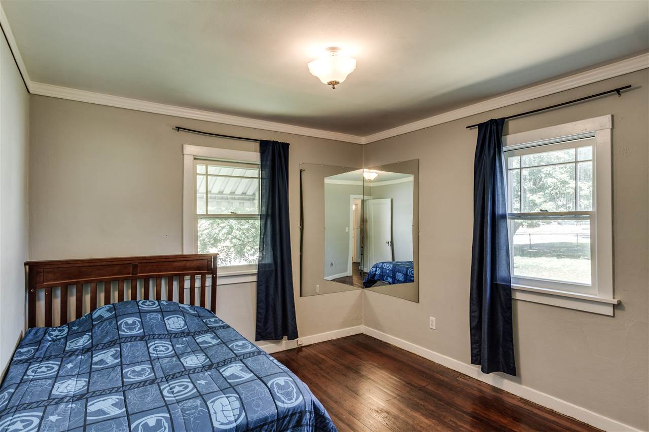 3704 North Park Road Spokane Valley, WA 99212 - Photo 8 of 17