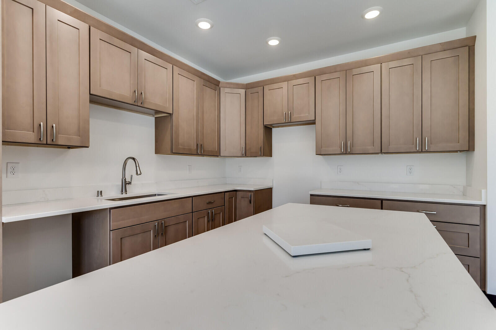 N1175 Breidel Coulee Road, Unit N1177 La Crosse, WI 54601 - Photo 16 of 35 19_N1175BreidelCouleeRd_Kitchen3_mls