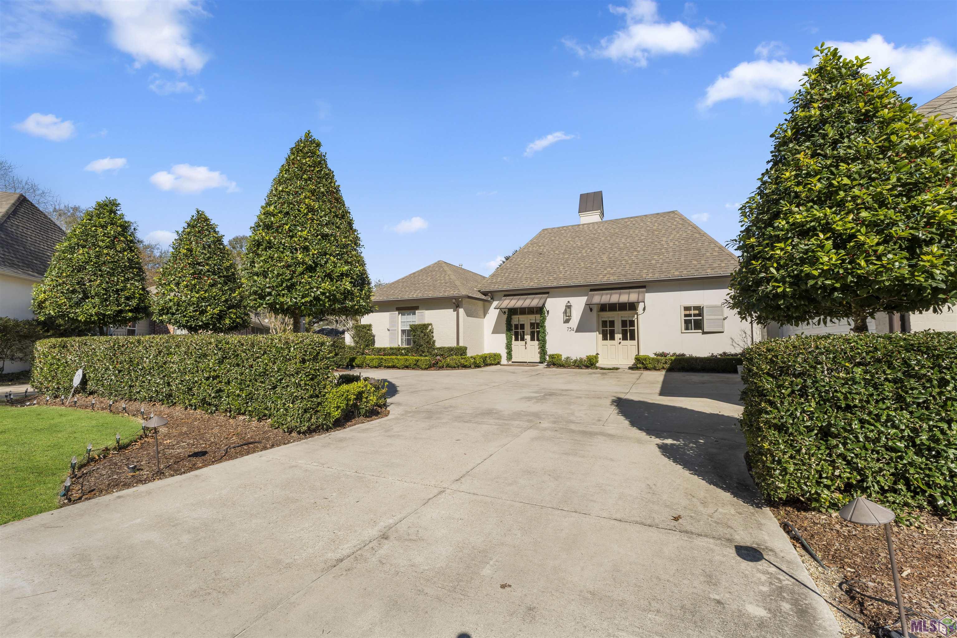 754 Millgate Place Baton Rouge, LA 70808 - Photo 2 of 37