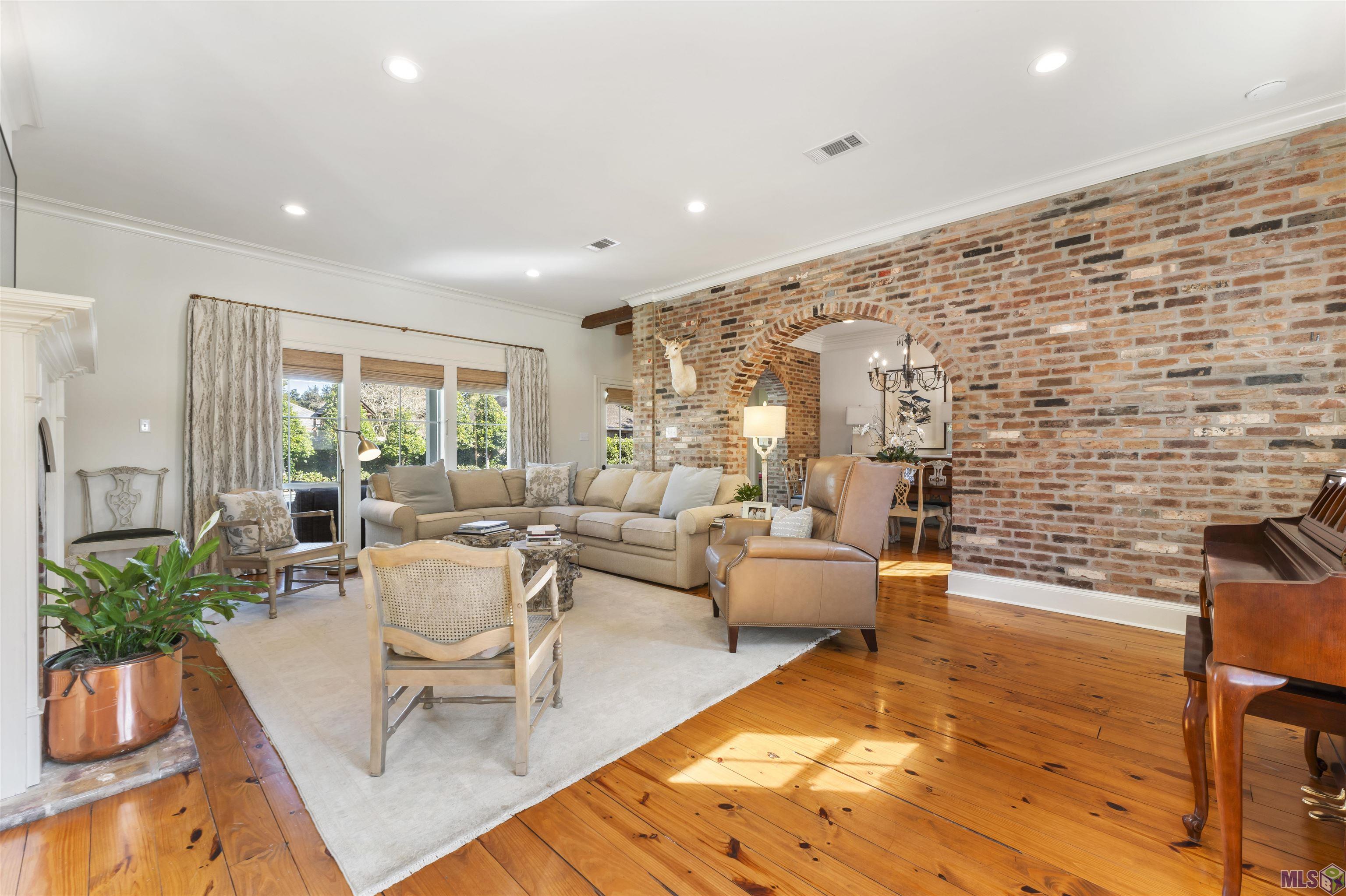 754 Millgate Place Baton Rouge, LA 70808 - Photo 5 of 37