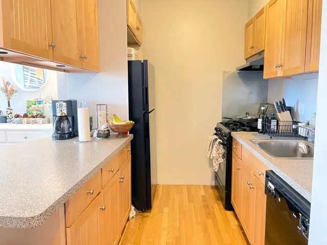 $3,900 | 828 Huntington Avenue, Unit 3, Boston, MA 02115