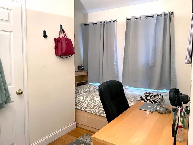 $3,900 | 828 Huntington Avenue, Unit 3, Boston, MA 02115