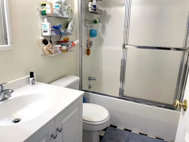 $3,900 | 828 Huntington Avenue, Unit 3, Boston, MA 02115