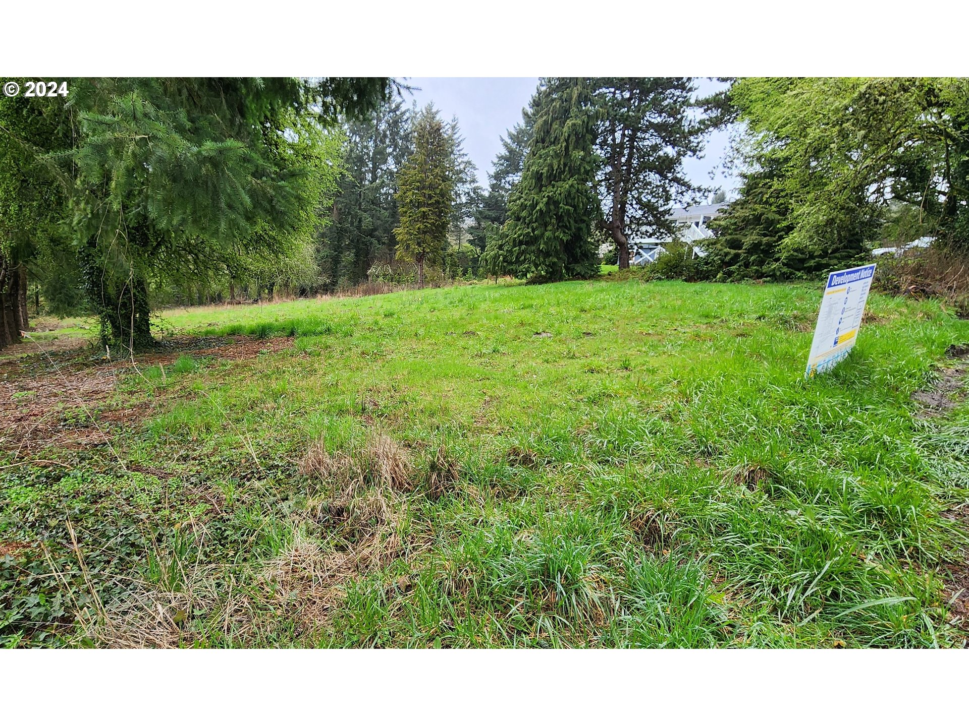 840 Southwest Stephenson Street Portland, OR 97219 - Photo 6 of 15